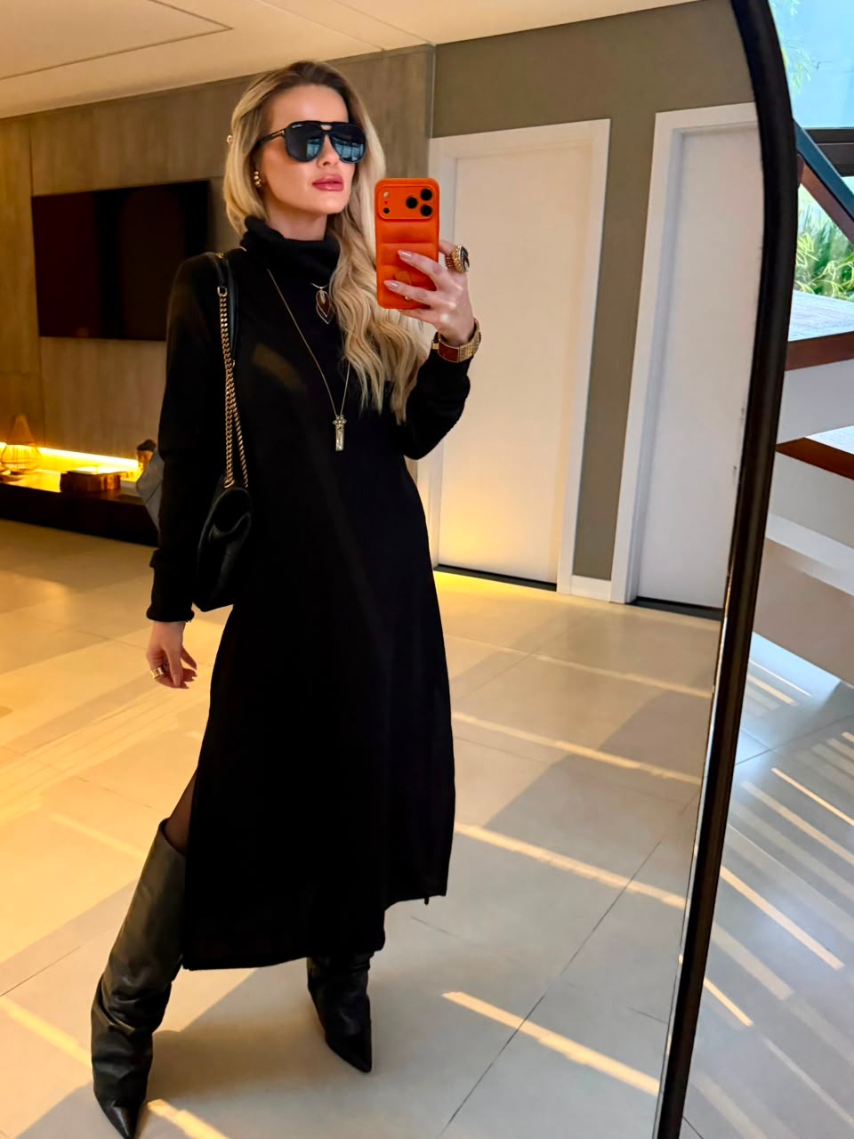 Vestido Midi Tricot Canelado Preto