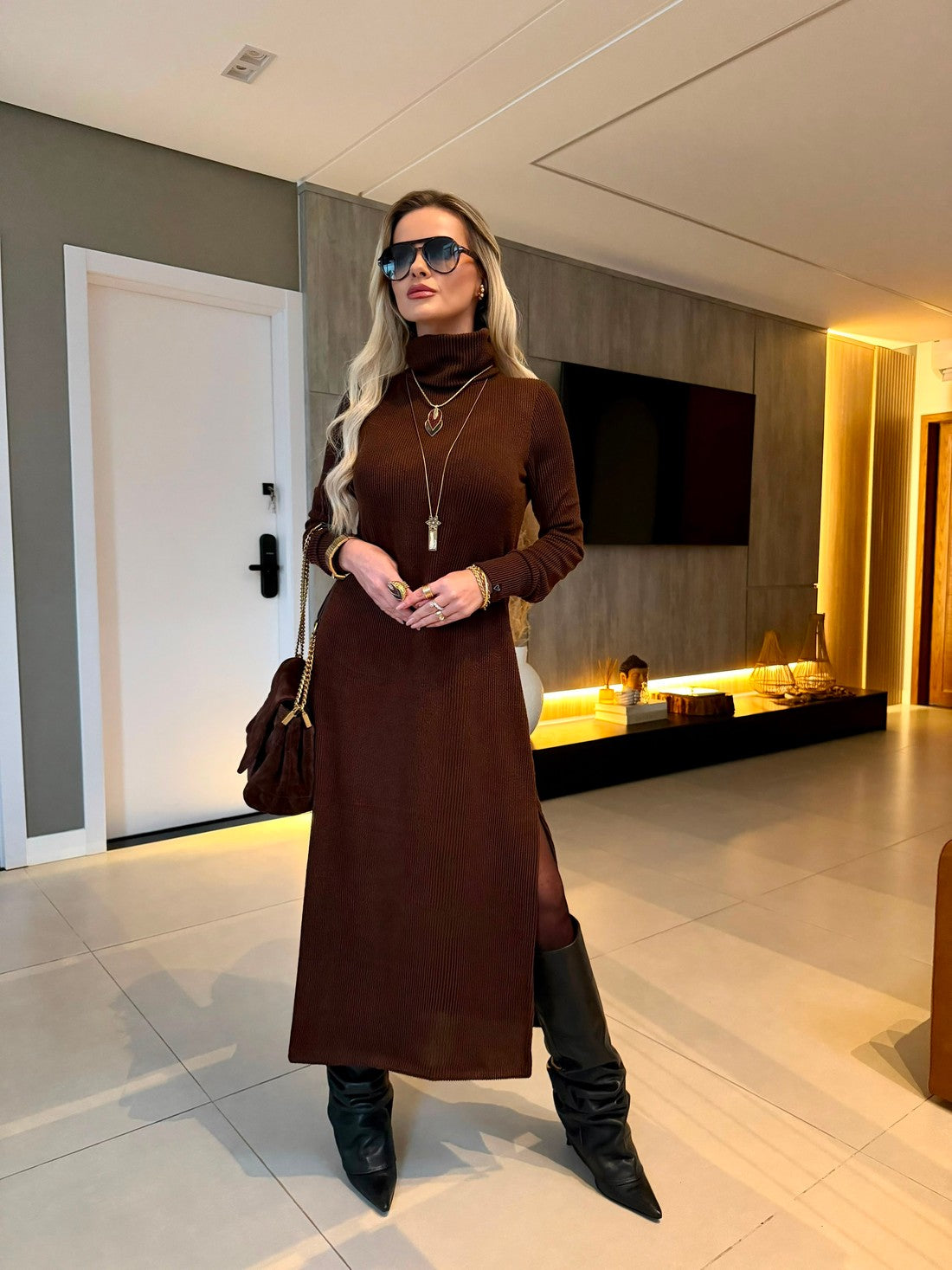 Vestido Midi Tricot Canelado Marrom